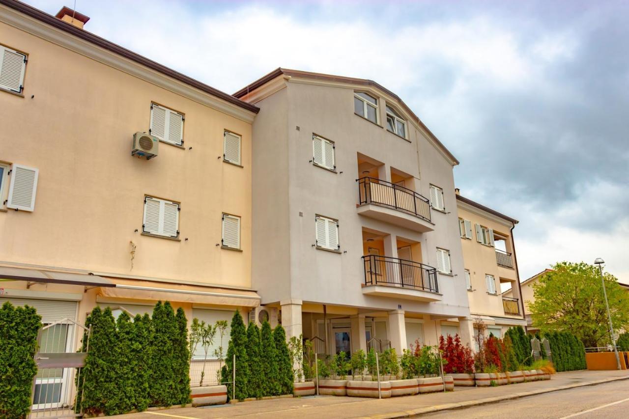 Apartment Botic Porec Exterior photo